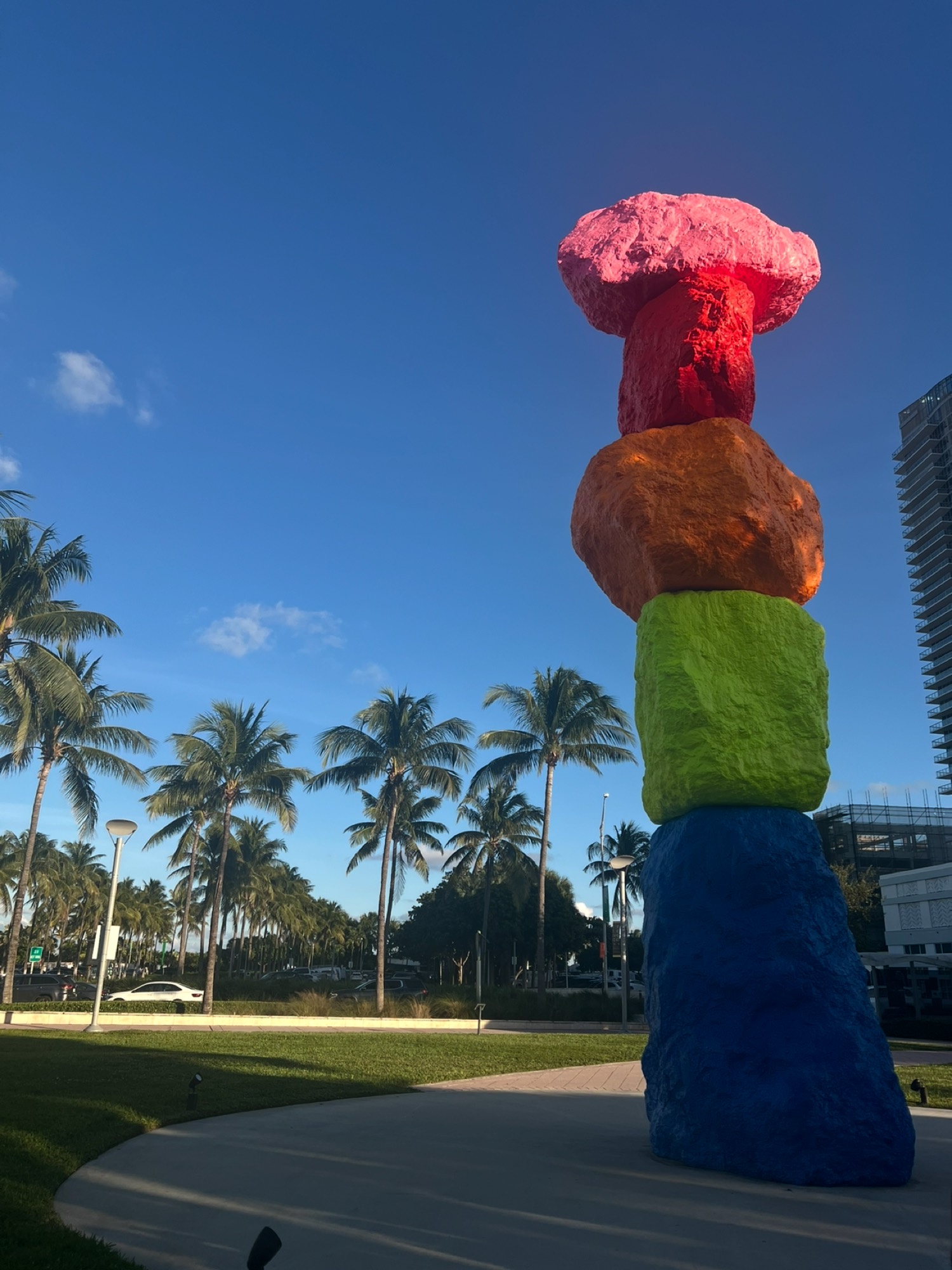 Miami sculpture among palm trees